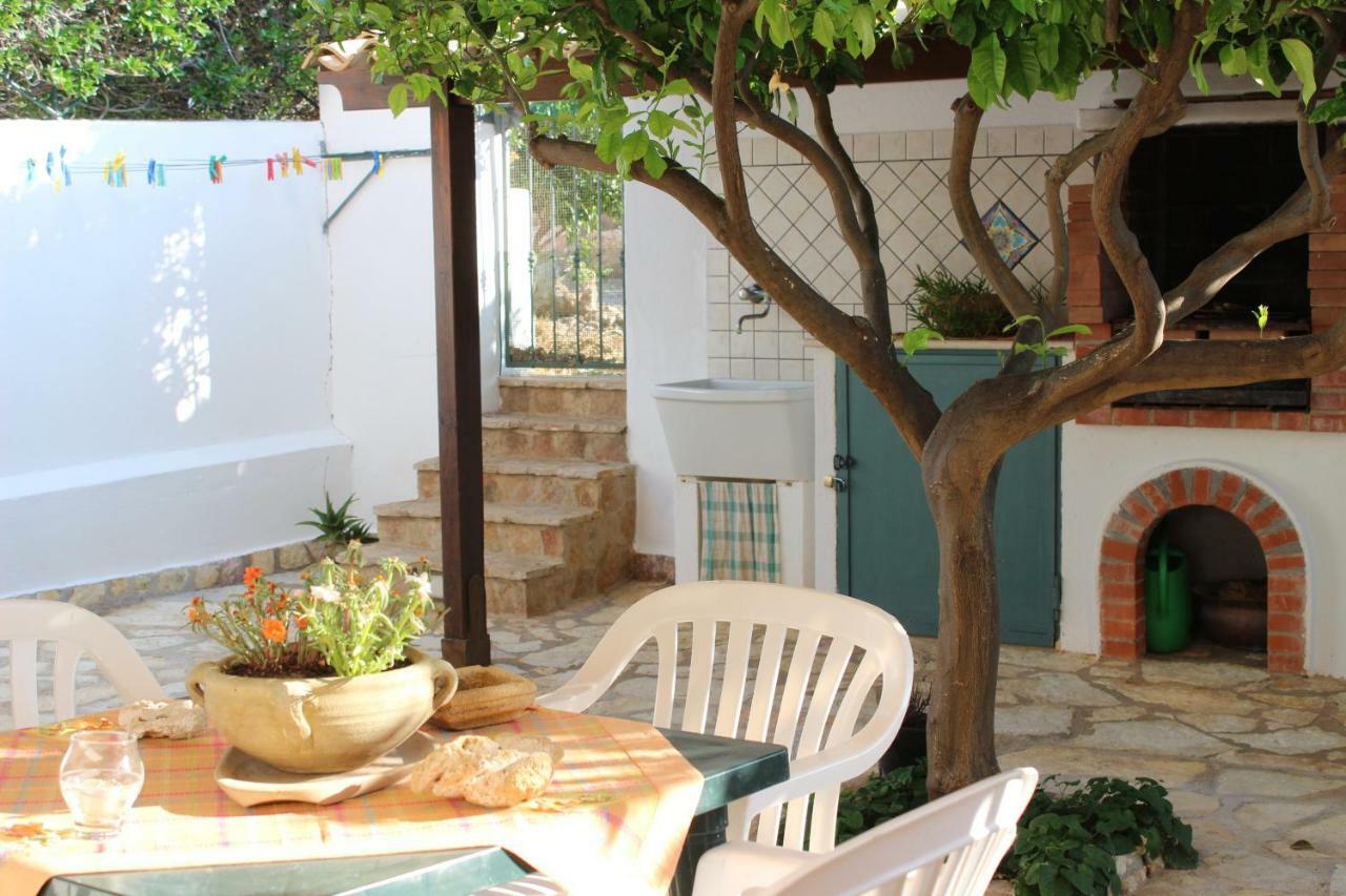 Monolocale Da Mariolina Appartement Macari Buitenkant foto